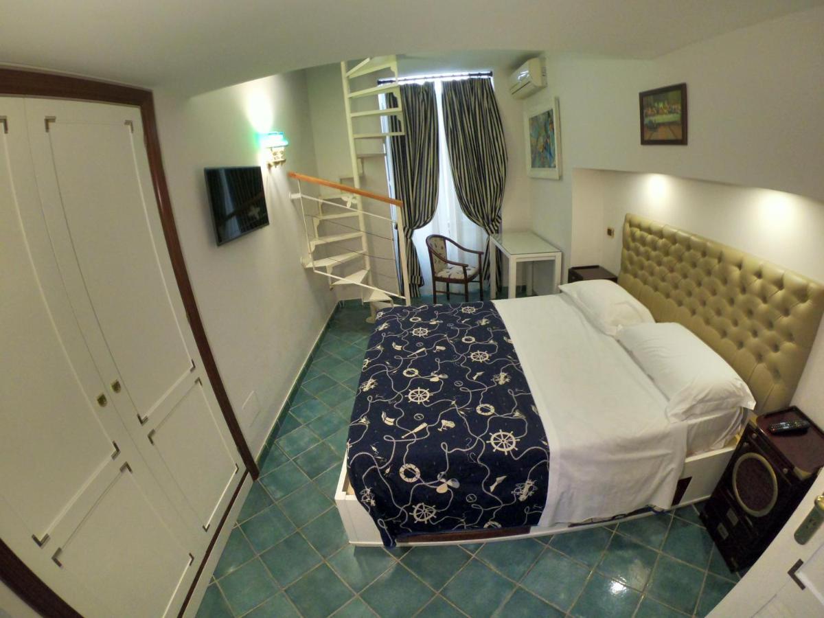 Hotel Ausonia Neapel Exterior foto
